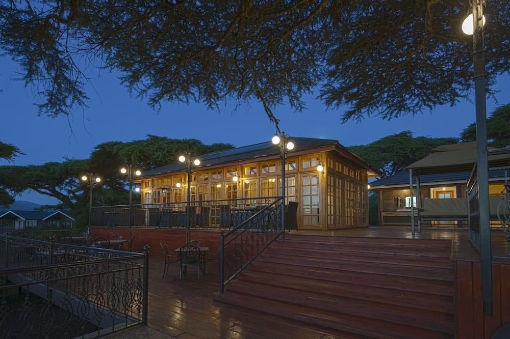 Karibu Camps And Lodges Lions Paw Ngorongoro Karatu Exteriör bild