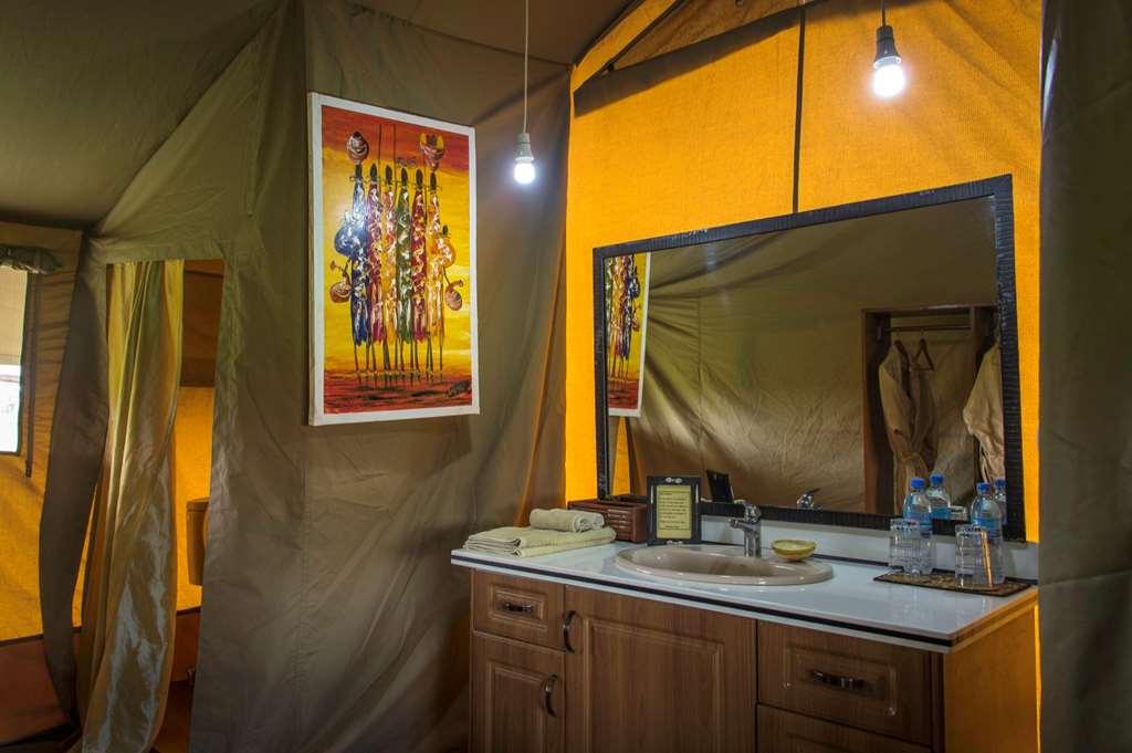 Karibu Camps And Lodges Lions Paw Ngorongoro Karatu Rum bild