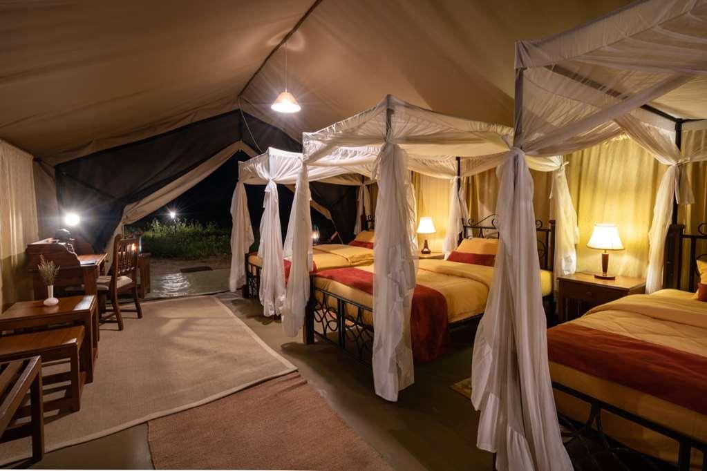 Karibu Camps And Lodges Lions Paw Ngorongoro Karatu Rum bild